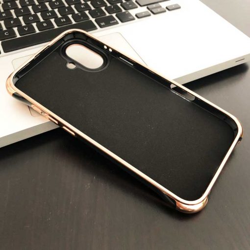 theklips-coque-iphone-16-iphone-16-plus-circle-glam-magsafe-noir-detail